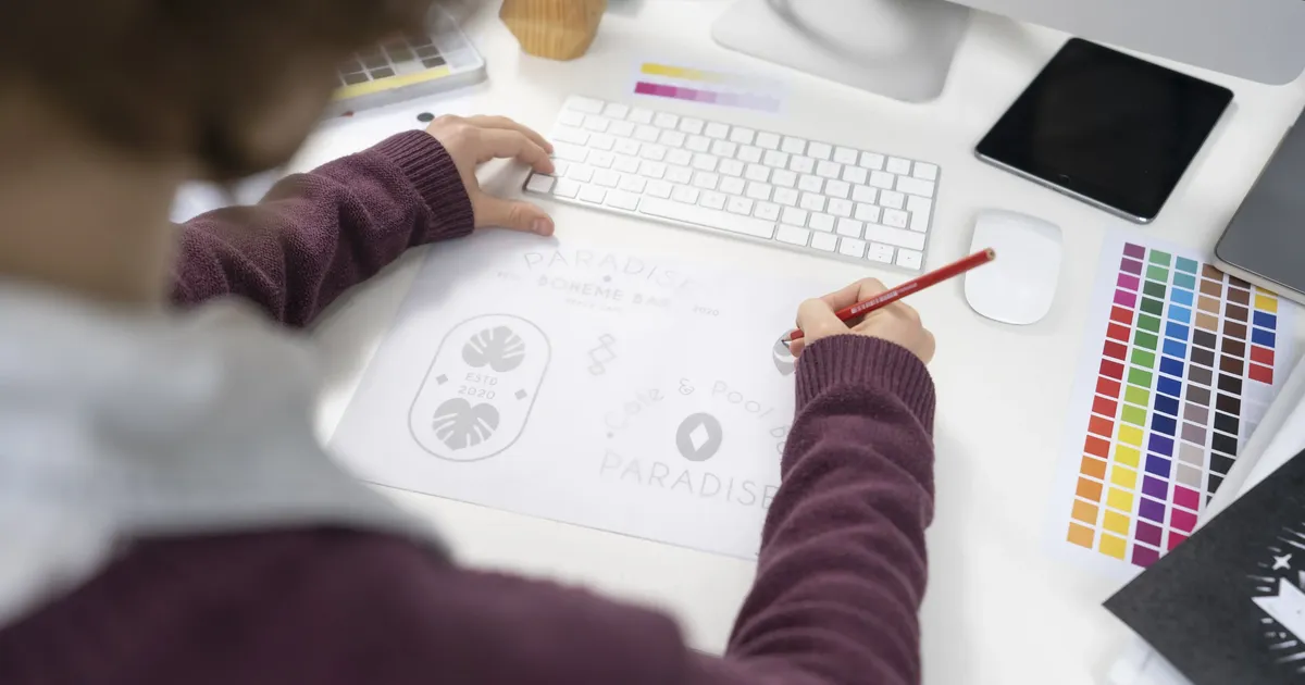 9 Tips to Create a Compelling Flat Logo Design